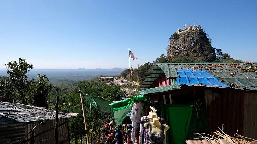 07-mount popa_07